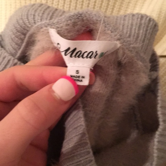 Sweater - Picture 3 of 3